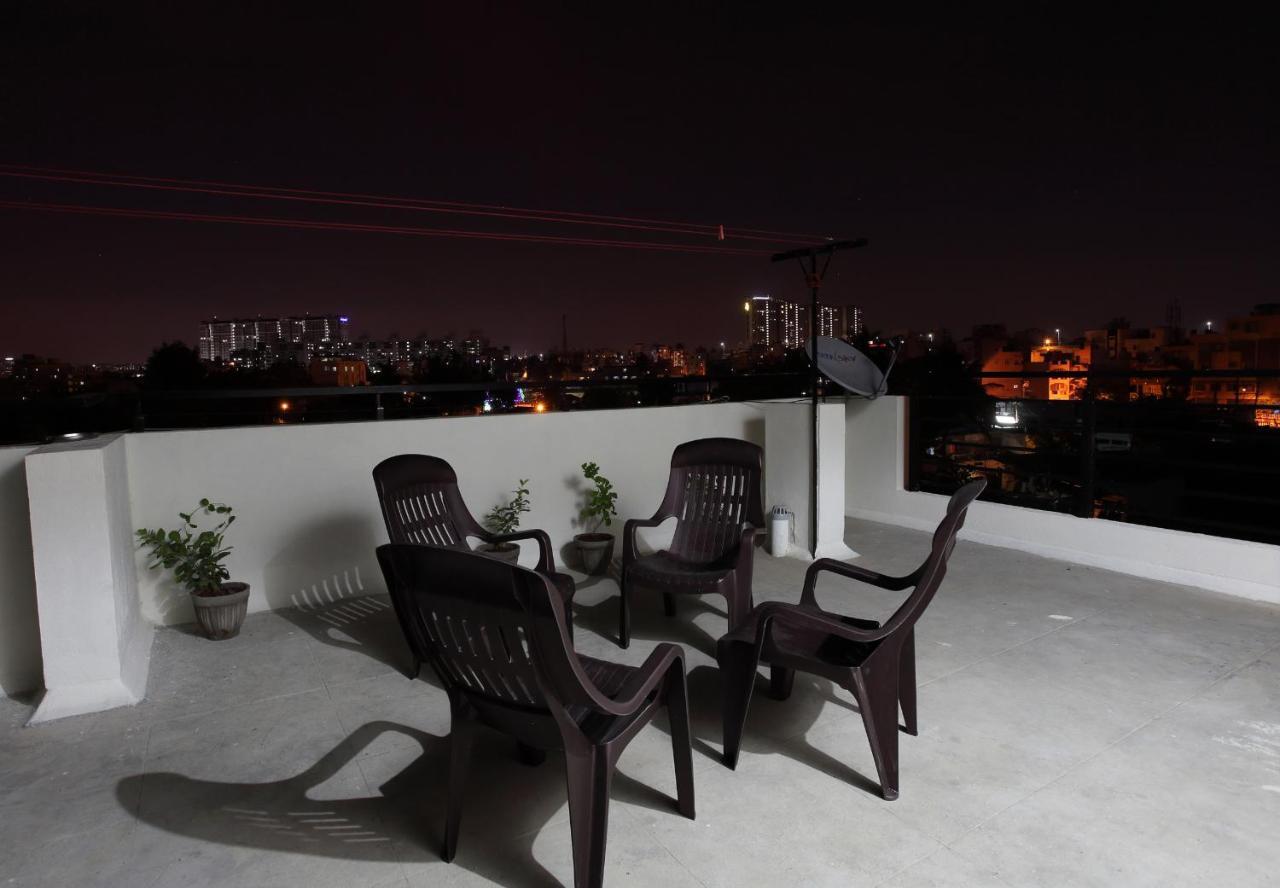 Qualtems Guest House-With Ac Options Bengaluru Kültér fotó
