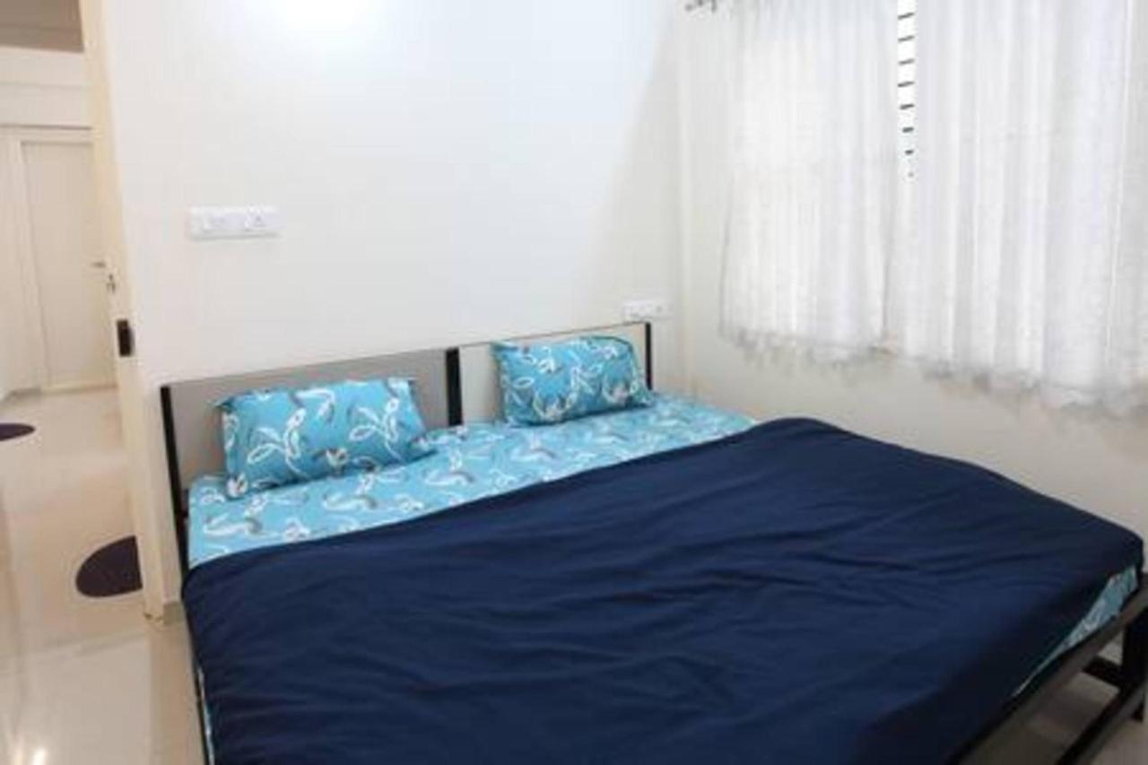 Qualtems Guest House-With Ac Options Bengaluru Kültér fotó